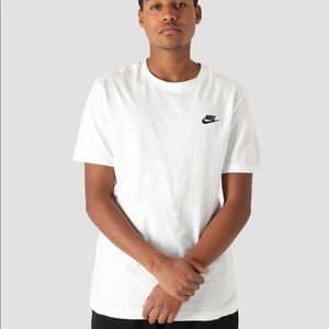 Nike Mens NSW Club Tee